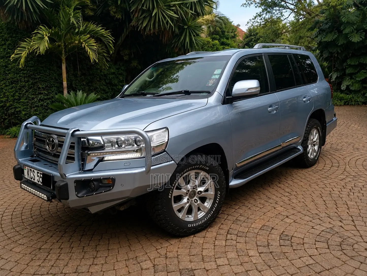 Toyota Land Cruiser 4.5 V8 GXR 2011 Blue