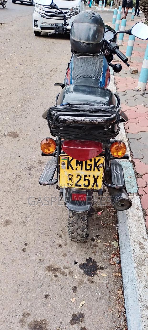 Bajaj Boxer 125 2019 Red - thumbnail 3