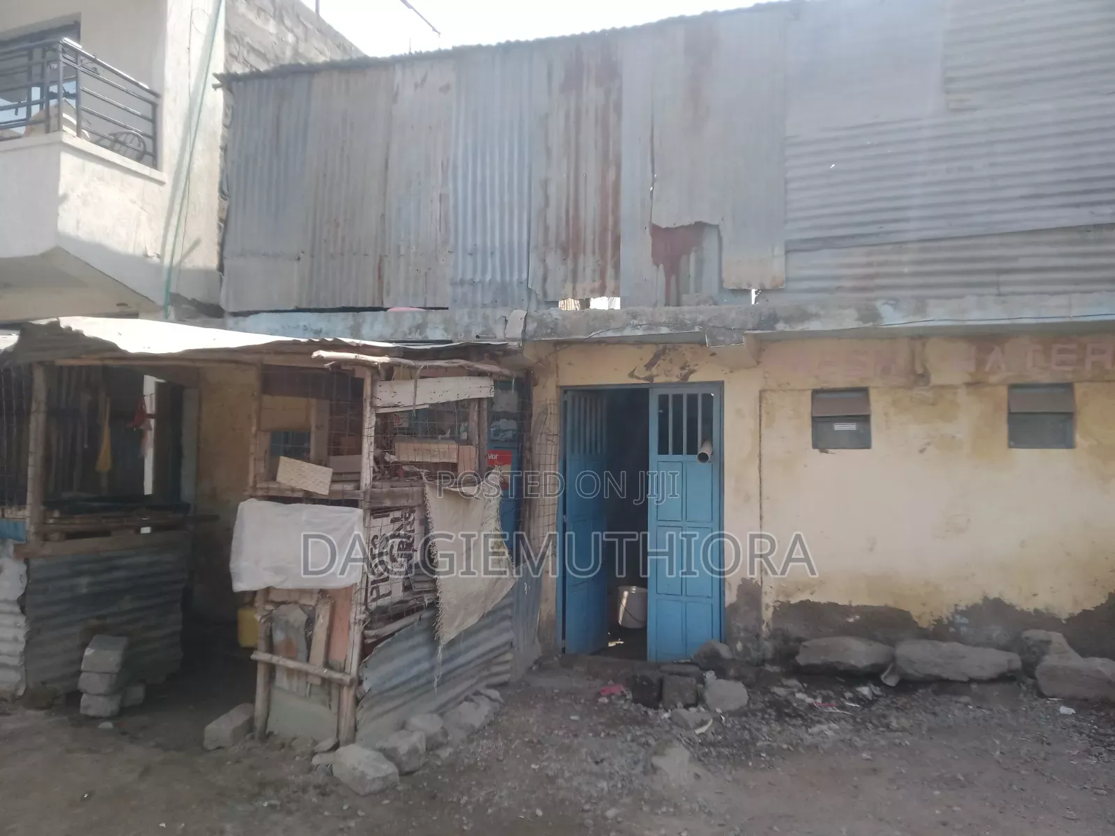 Furnished 1bdrm Block of Flats in Muthwani for sale
