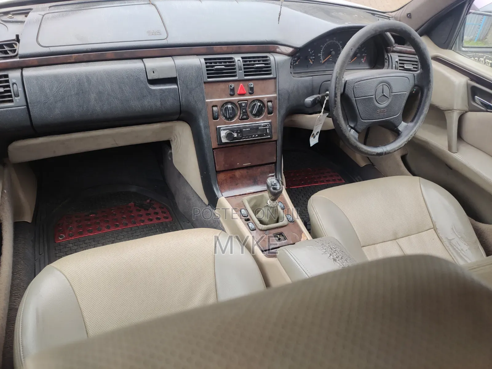 Mercedes-Benz E200 1993 Silver