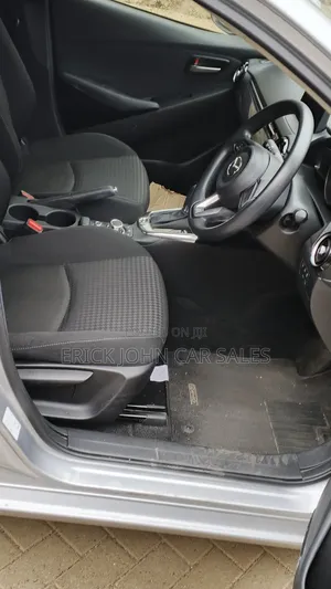 Mazda Demio 2019 Silver