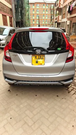 Honda Fit 2018 Silver