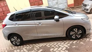 Honda Fit 2018 Silver