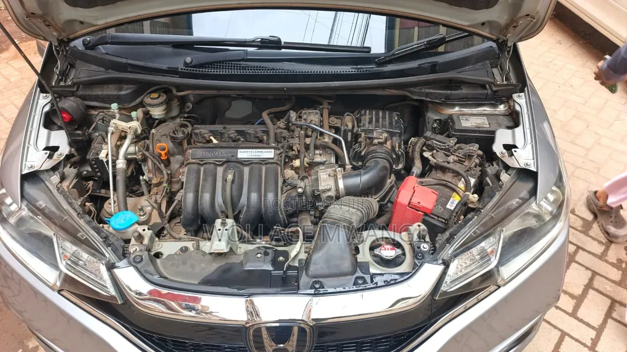 Honda Fit 2018 Silver