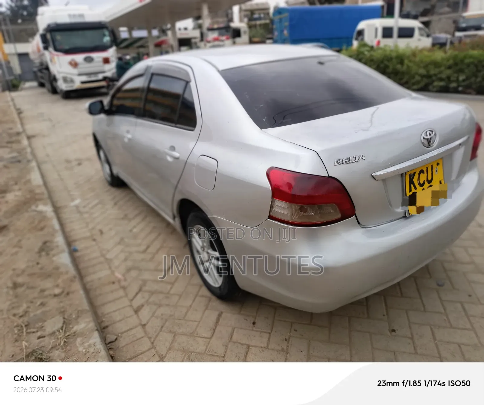 Toyota Belta 2012 Silver
