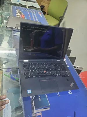 Laptop Lenovo ThinkPad X1 Yoga 16GB Intel Core i7 SSD 512GB