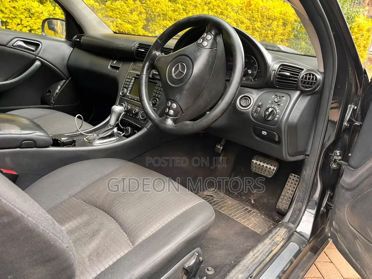 Mercedes-Benz C200 2005 Black