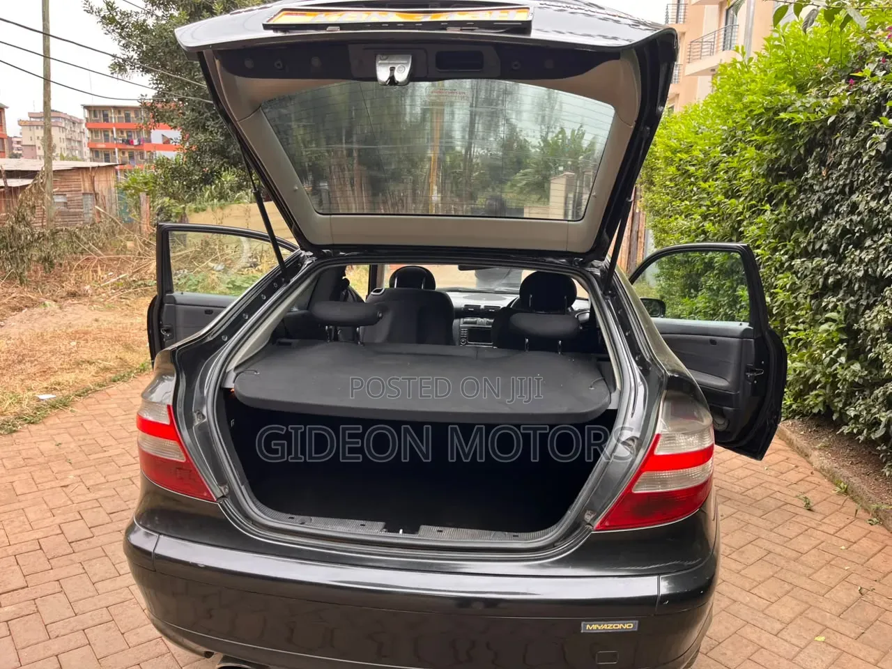 Mercedes-Benz C200 2005 Black