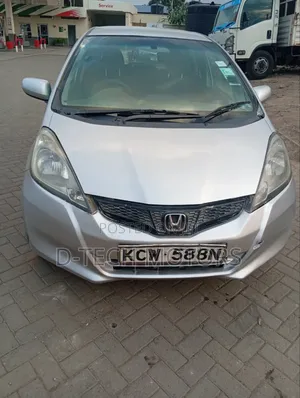 Honda Fit 2012 Silver