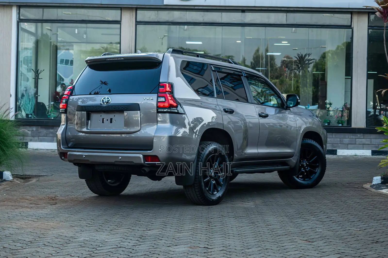 Toyota Land Cruiser Prado 2.8 2023 Brown