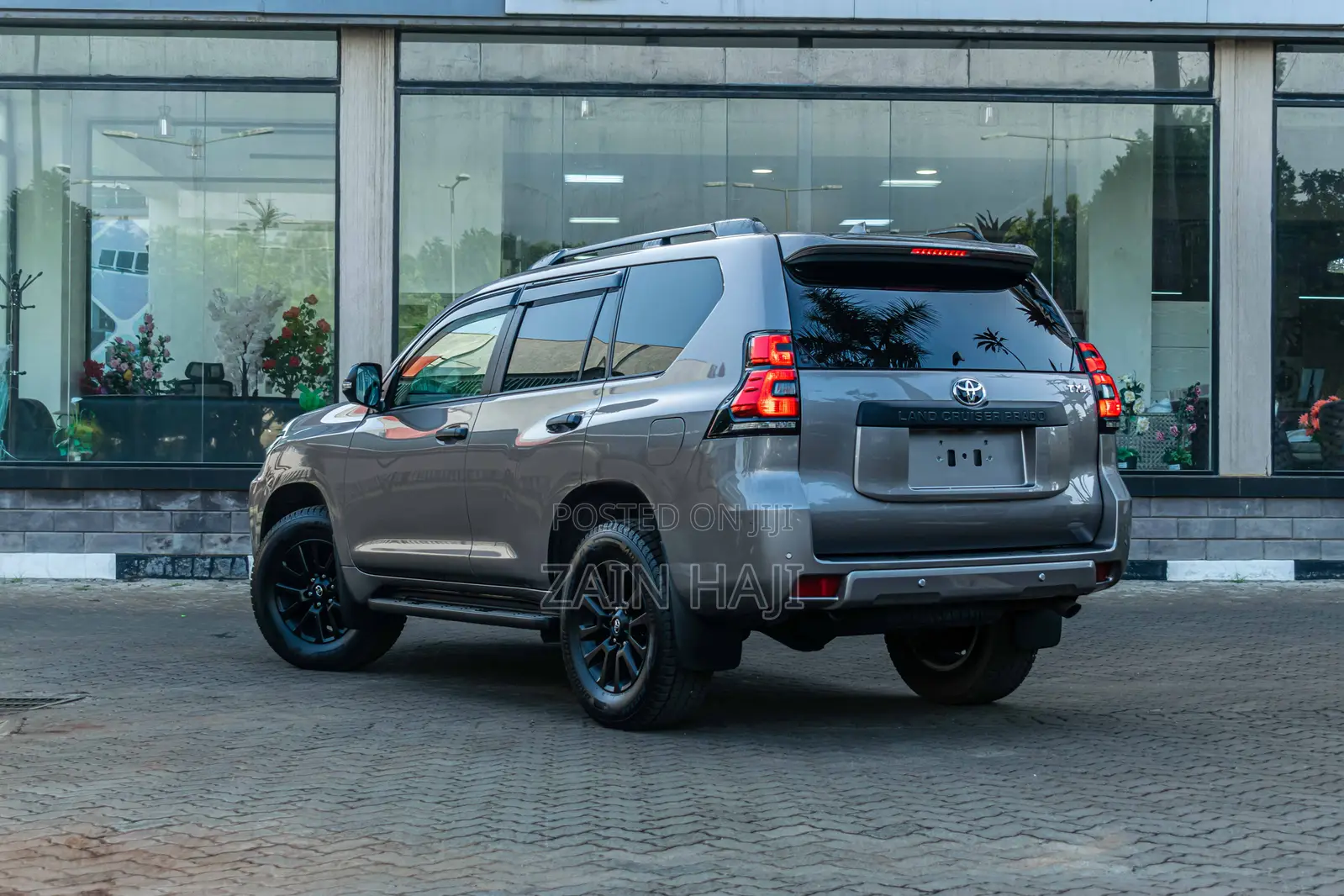 Toyota Land Cruiser Prado 2.8 2023 Brown