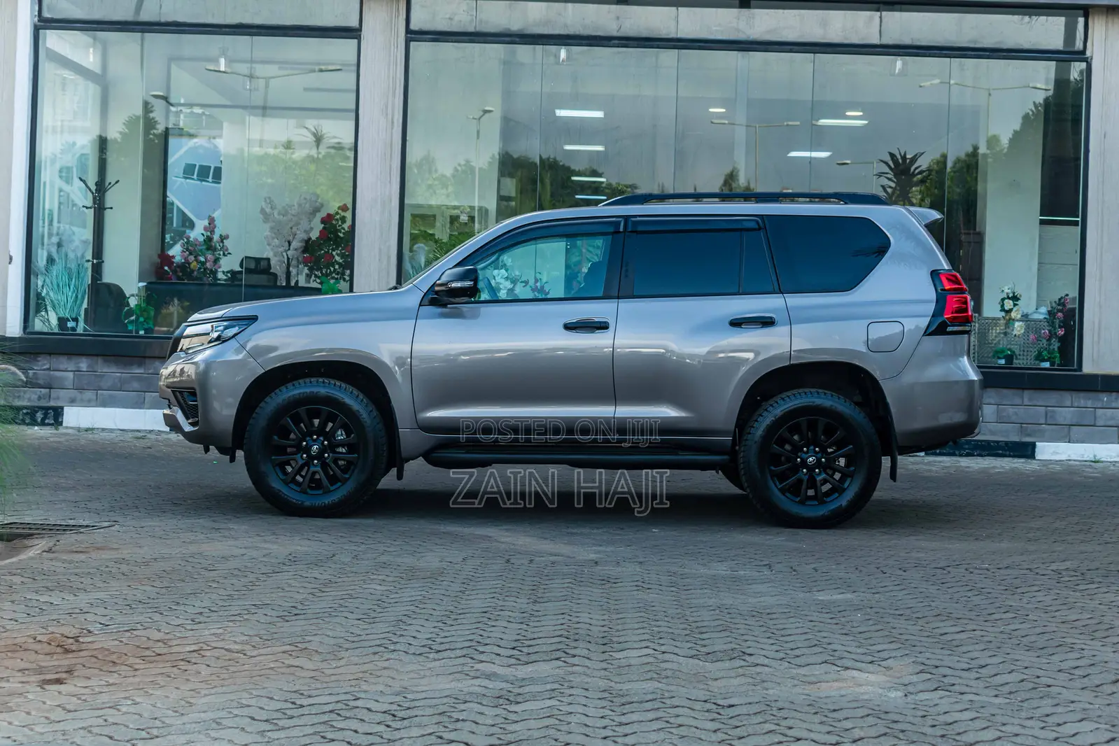 Toyota Land Cruiser Prado 2.8 2023 Brown