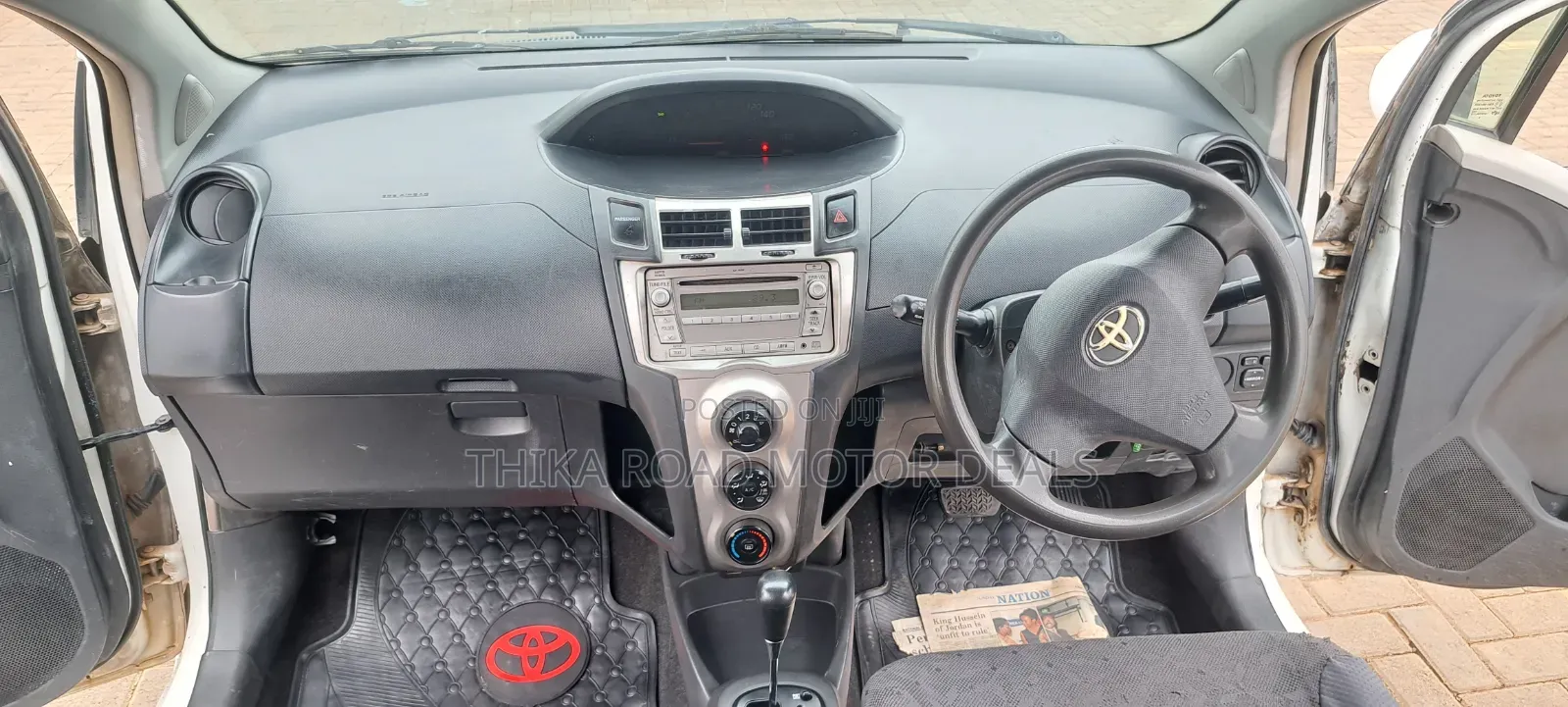 Toyota Vitz 2010 White