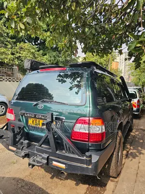 Toyota Land Cruiser 2002 Green