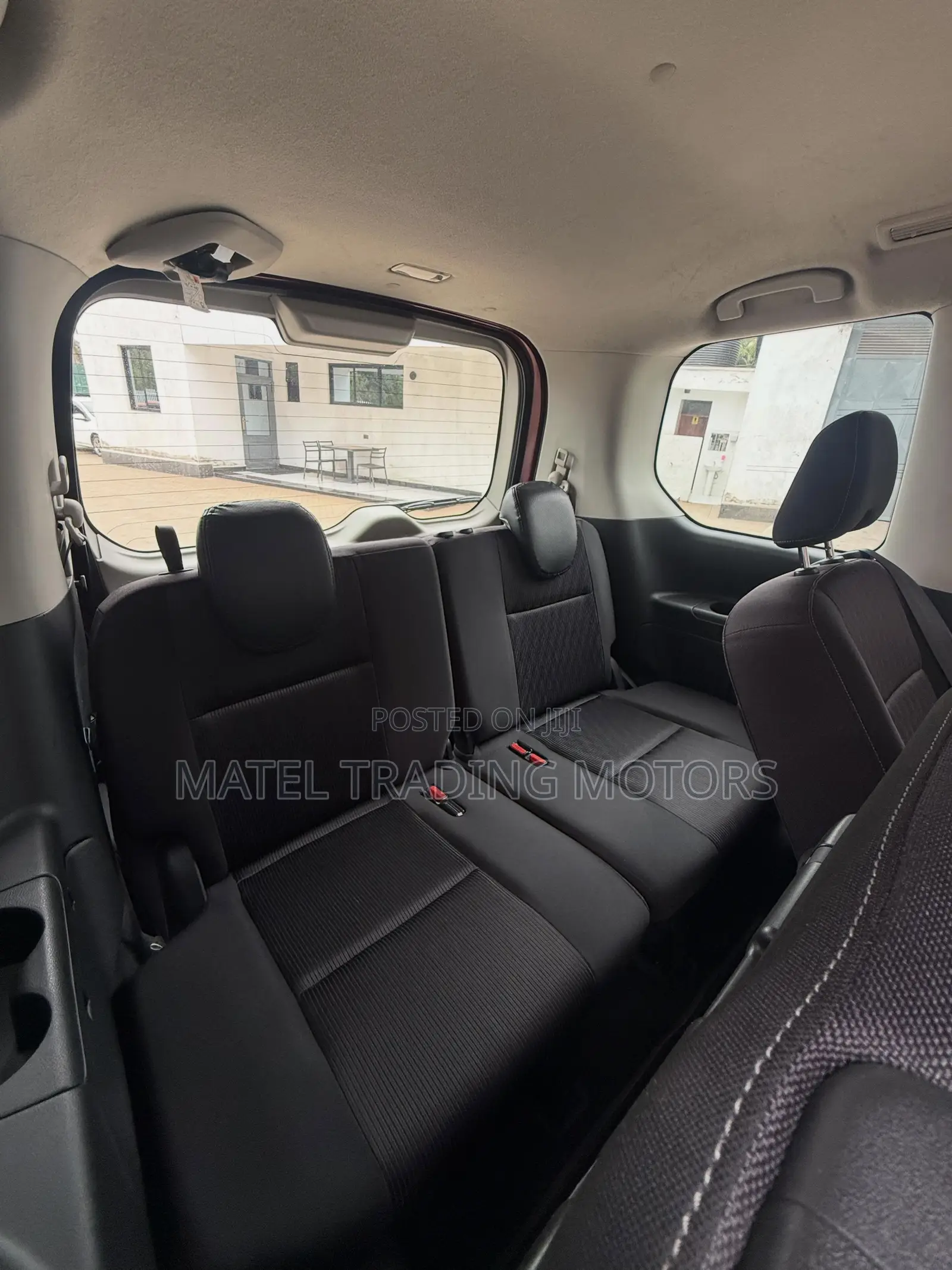 Nissan Serena 2019 Maroon