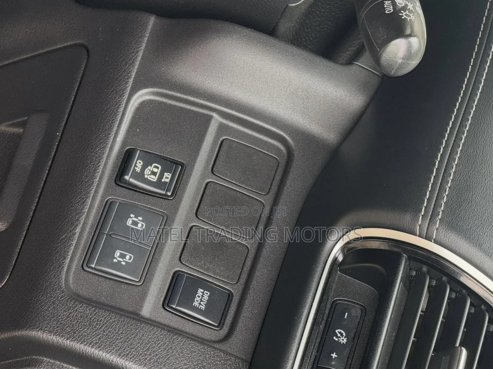 Nissan Serena 2019 Maroon