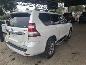 Toyota Land Cruiser Prado 2016 White