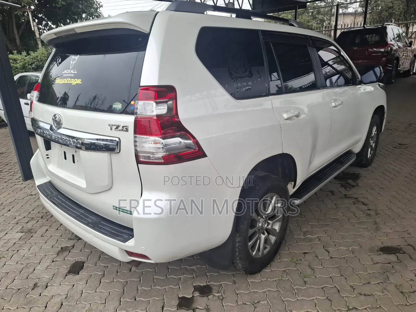 Toyota Land Cruiser Prado 2016 White