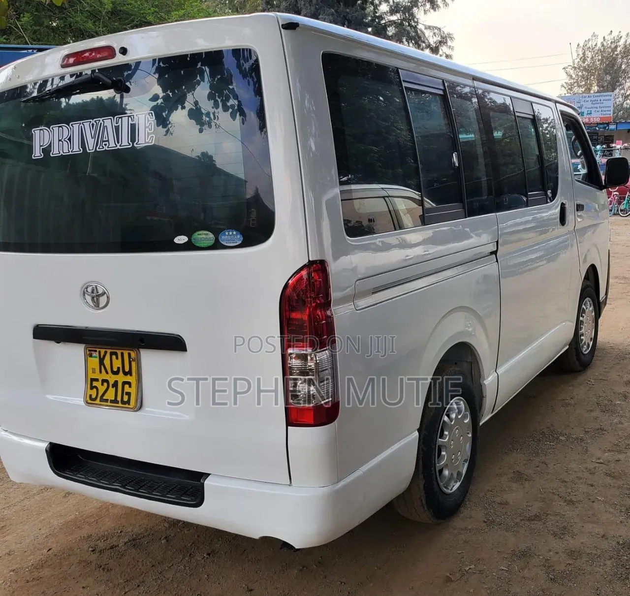 Toyota HiAce 2012 White