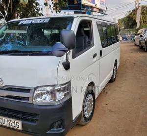 Toyota HiAce 2012 White