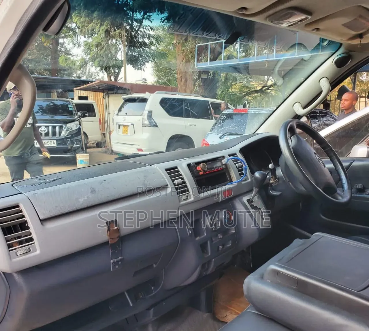 Toyota HiAce 2012 White