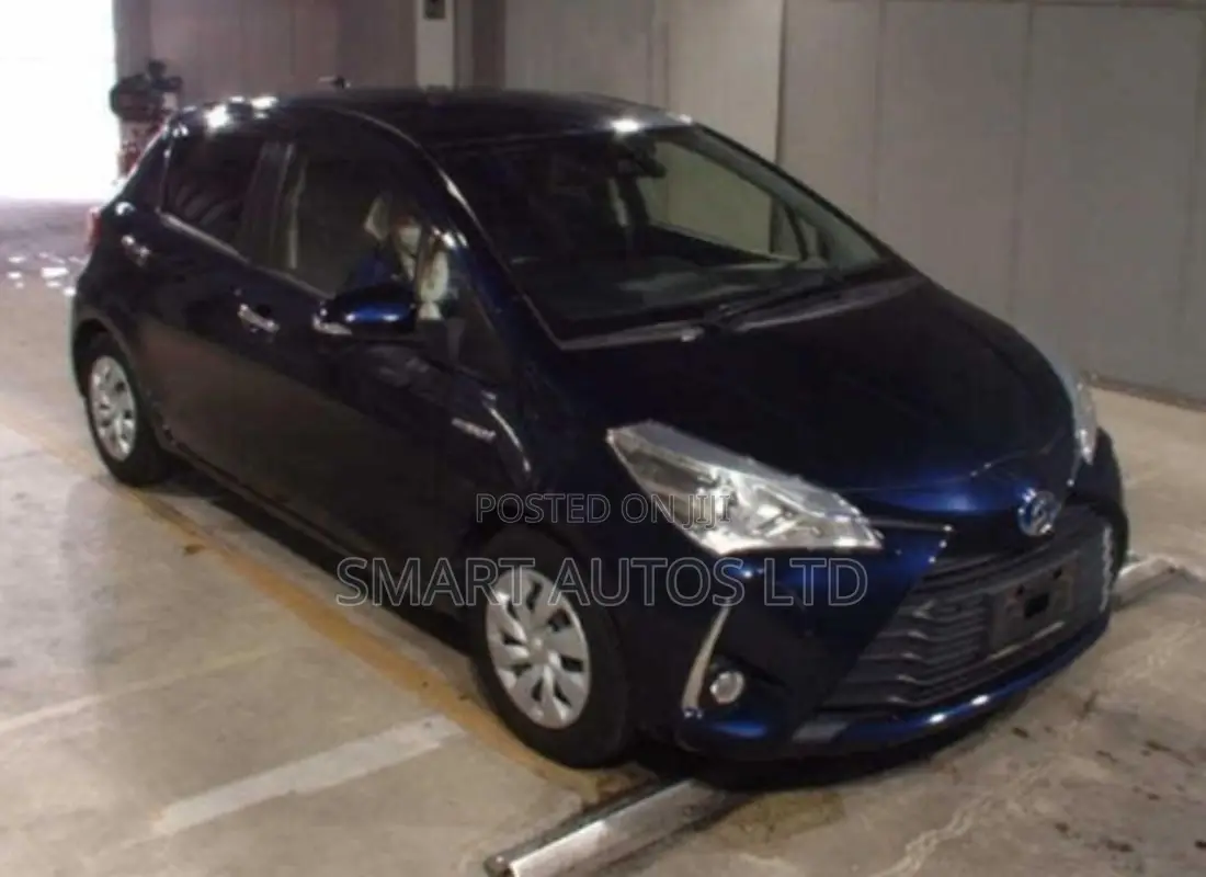 Toyota Vitz 1.5 FWD Hybrid 5dr 2019 Blue
