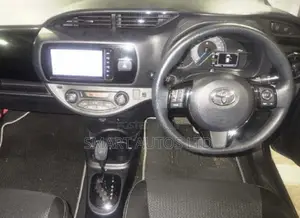 Toyota Vitz 1.5 FWD Hybrid 5dr 2019 Blue