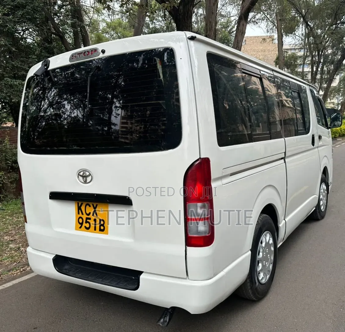 Toyota HiAce 2012 White