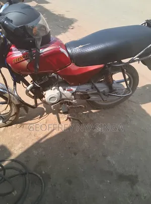 Bajaj Boxer 2023 Red