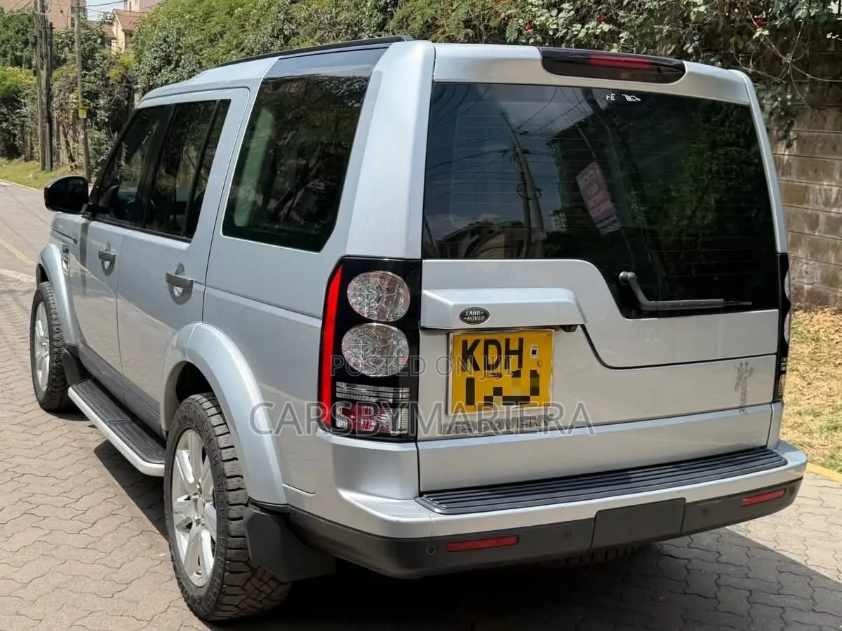 Land Rover Discovery 2015 Silver