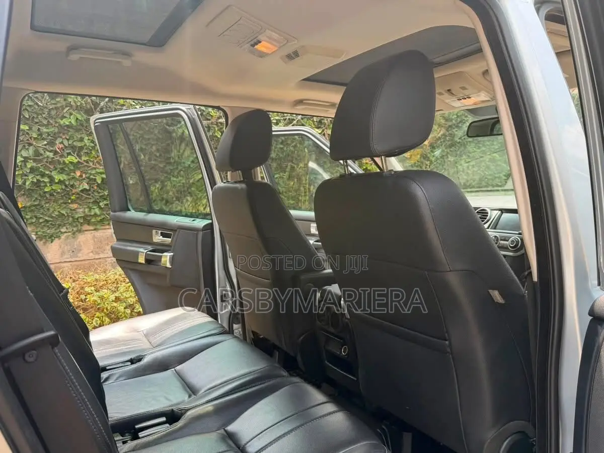 Land Rover Discovery 2015 Silver