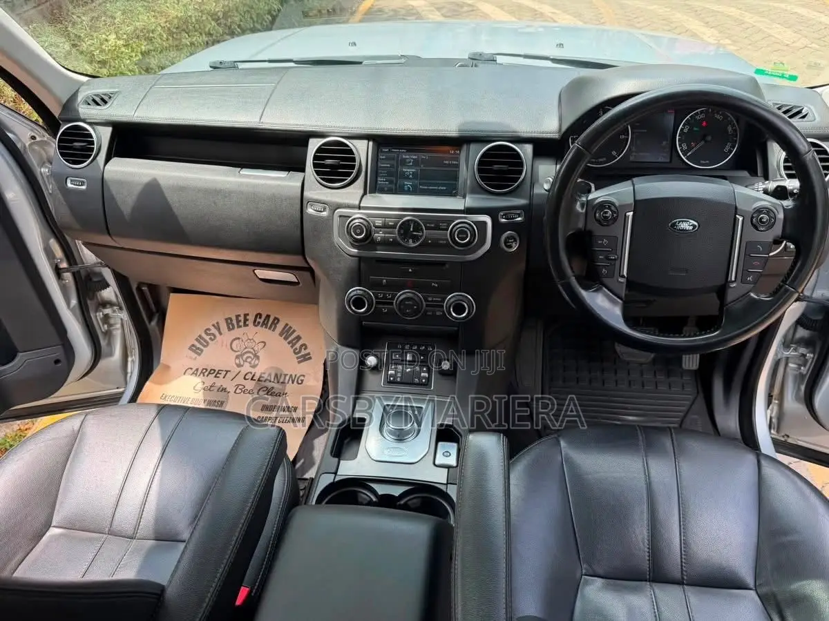 Land Rover Discovery 2015 Silver