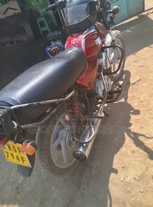 Bajaj Boxer 2023 Red