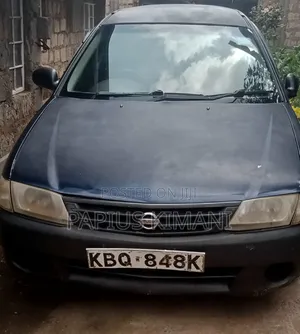 Nissan Advan 2004
