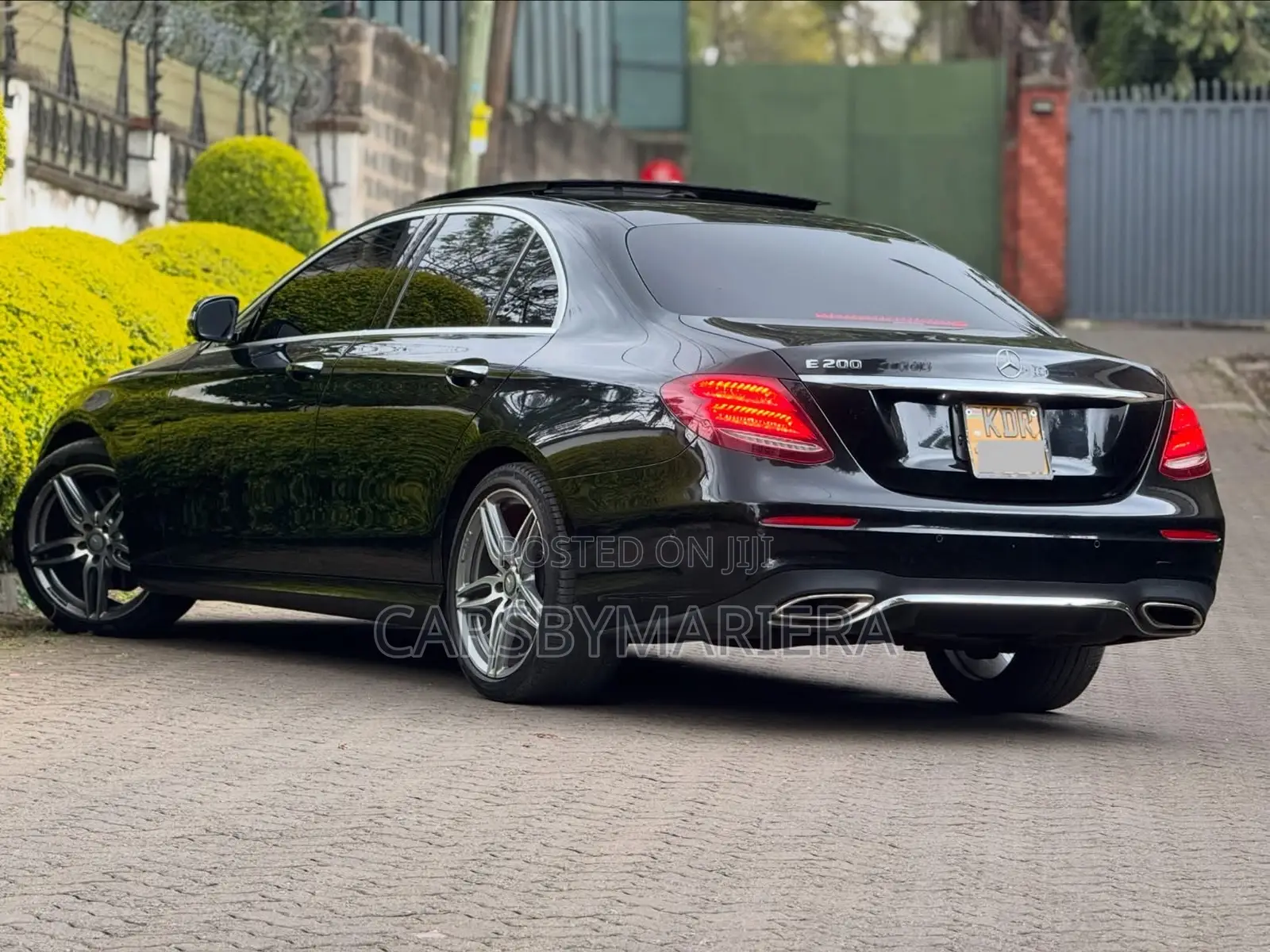 Mercedes-Benz E200 2017 Black