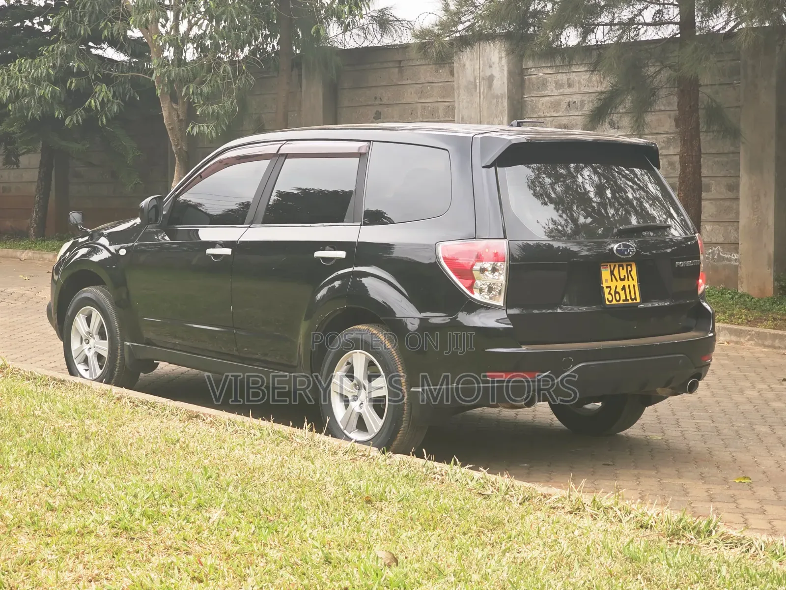 Subaru Forester 2011 Black
