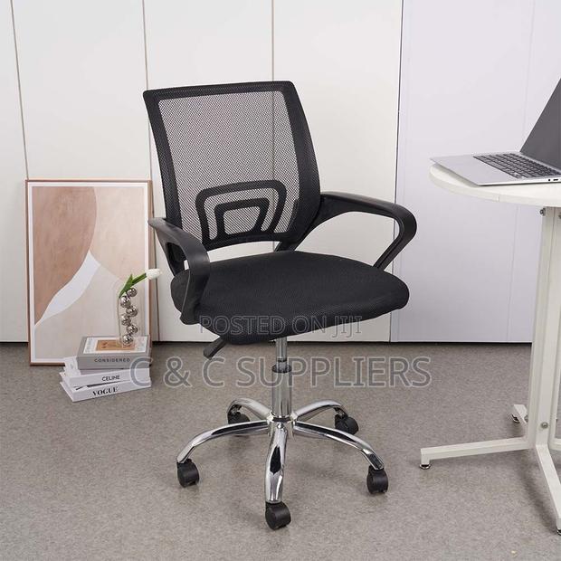 Medium Back Mesh Study Chair. - thumbnail 8