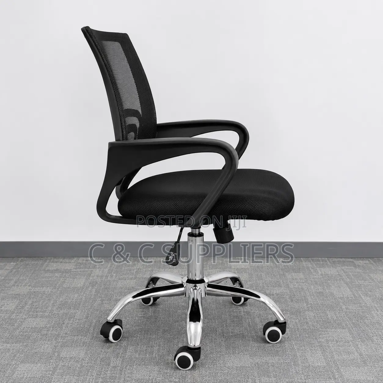Medium Back Mesh Study Chair.