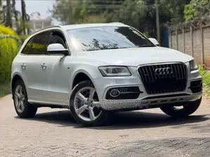 Audi Q5 2.0T Premium AWD quattro 2016 White