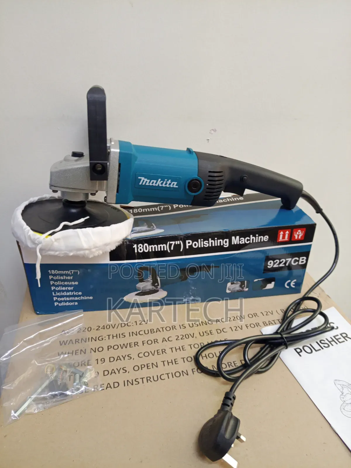 Makita 9227CB 180mm (7-Inch) Polishing Machine