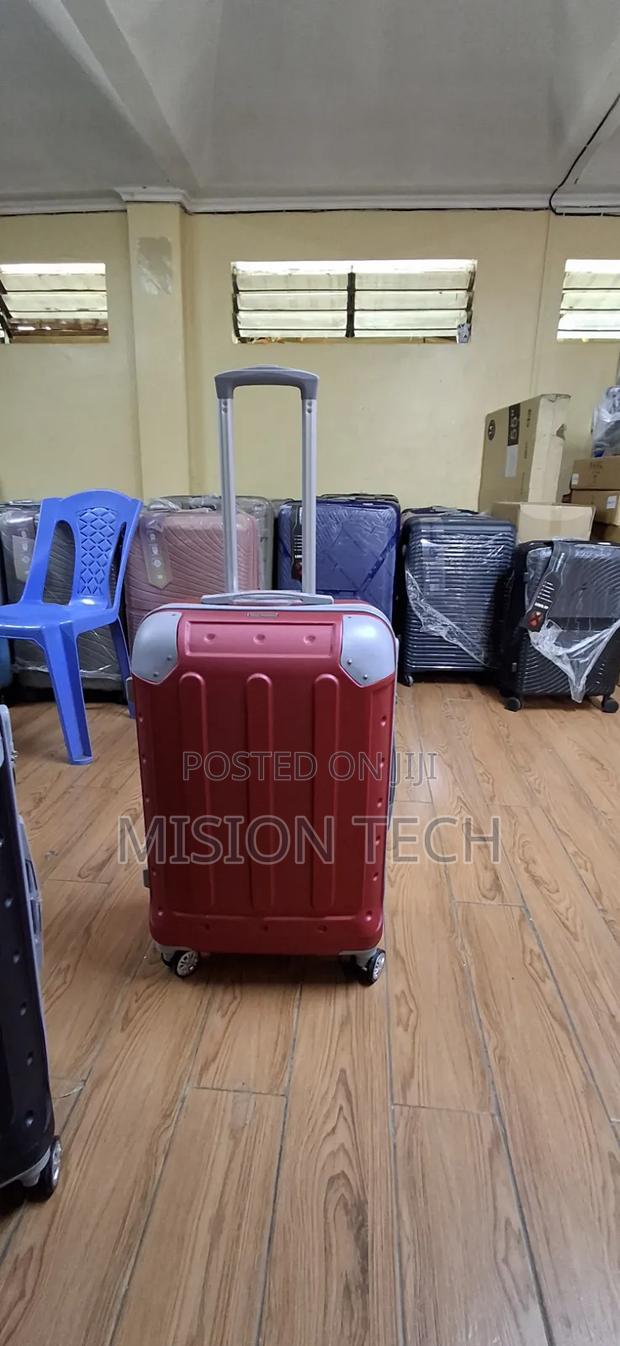 Single Medium Suitcase - thumbnail 3