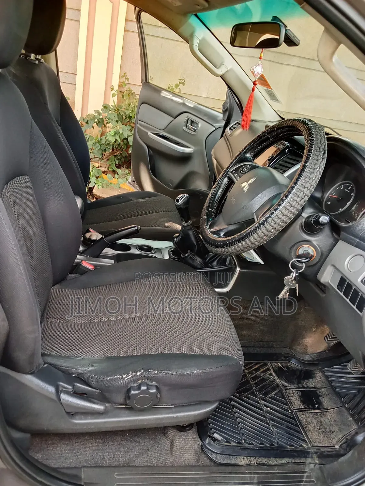 Mitsubishi L200 2016 Gray