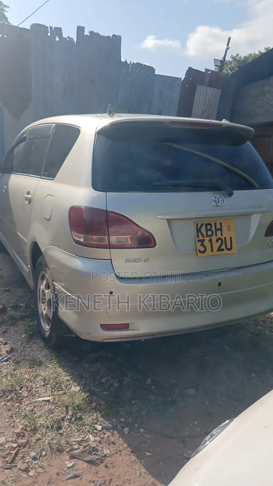 Toyota Ipsum 240i Limited 4WD 2002 Gray