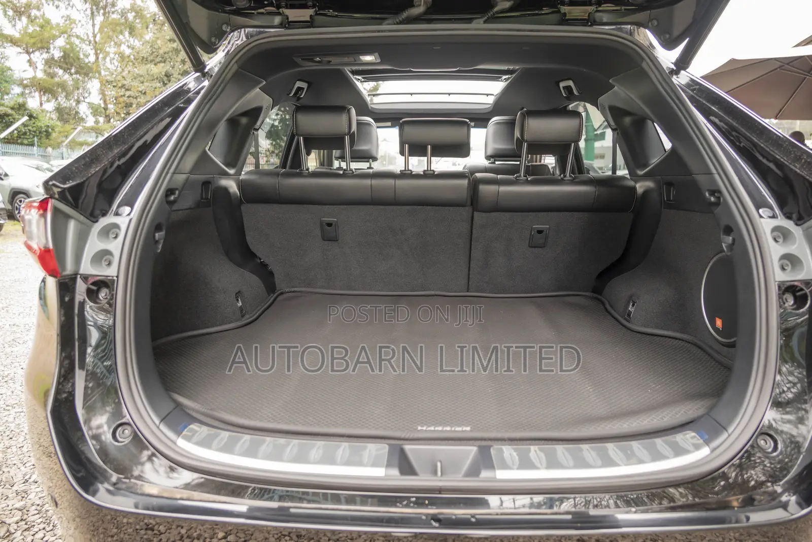 Toyota Harrier 2.0 2018 Black