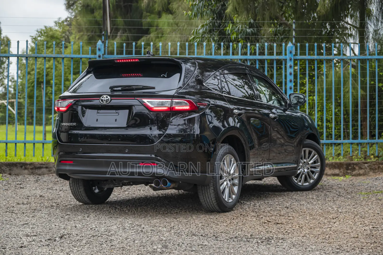 Toyota Harrier 2.0 2018 Black