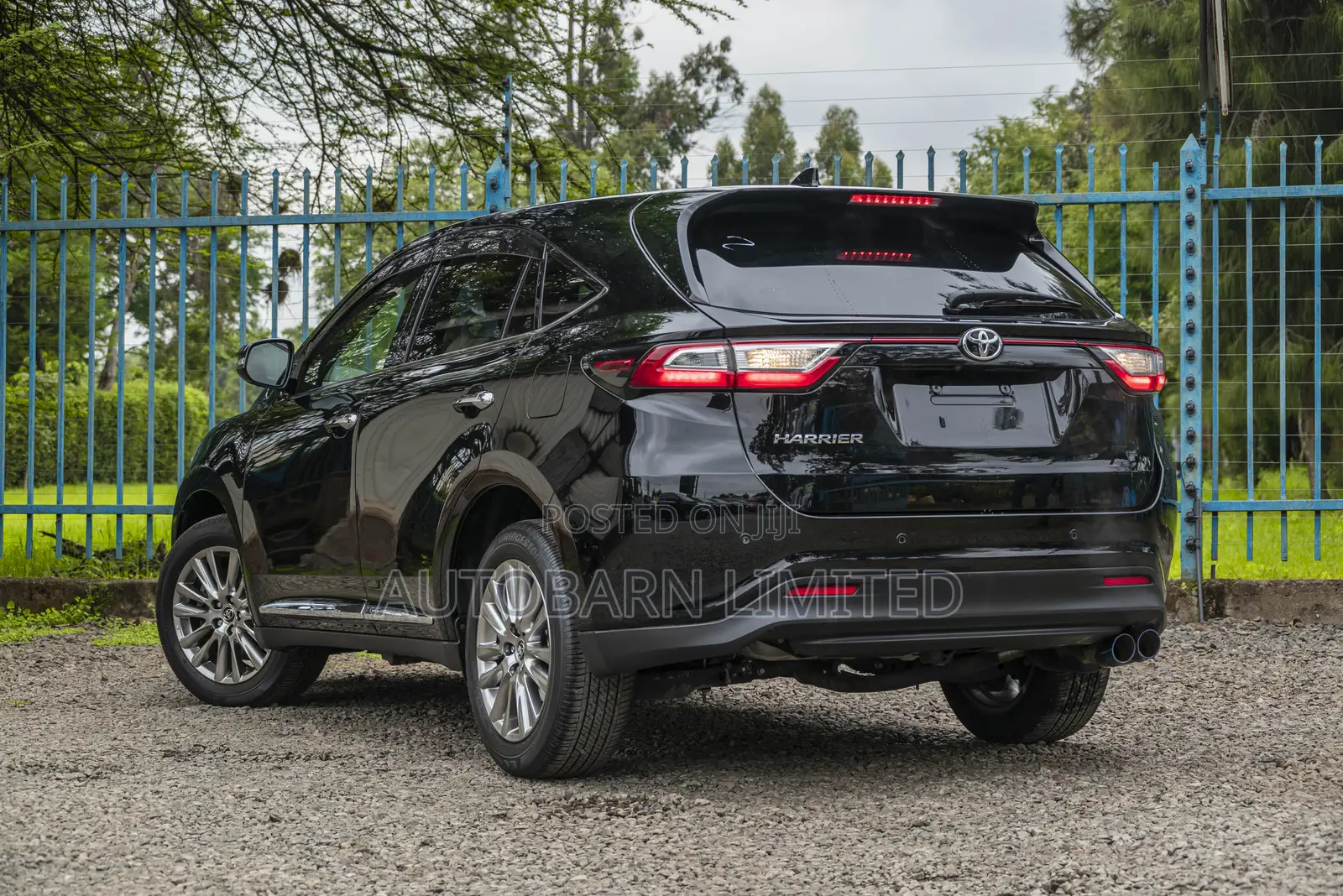 Toyota Harrier 2.0 2018 Black