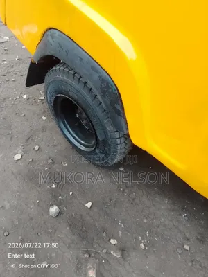 Piaggio 2023 Yellow
