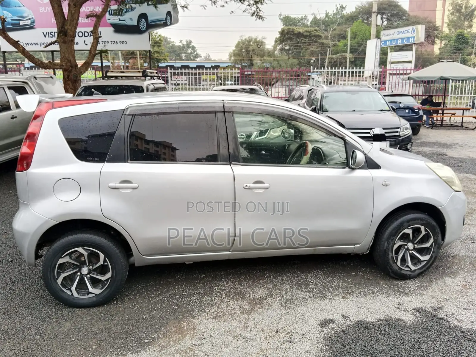 Nissan Note 2012 Silver