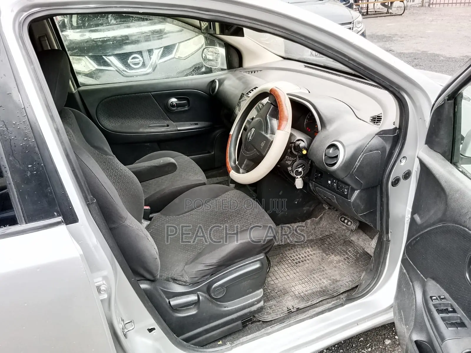 Nissan Note 2012 Silver