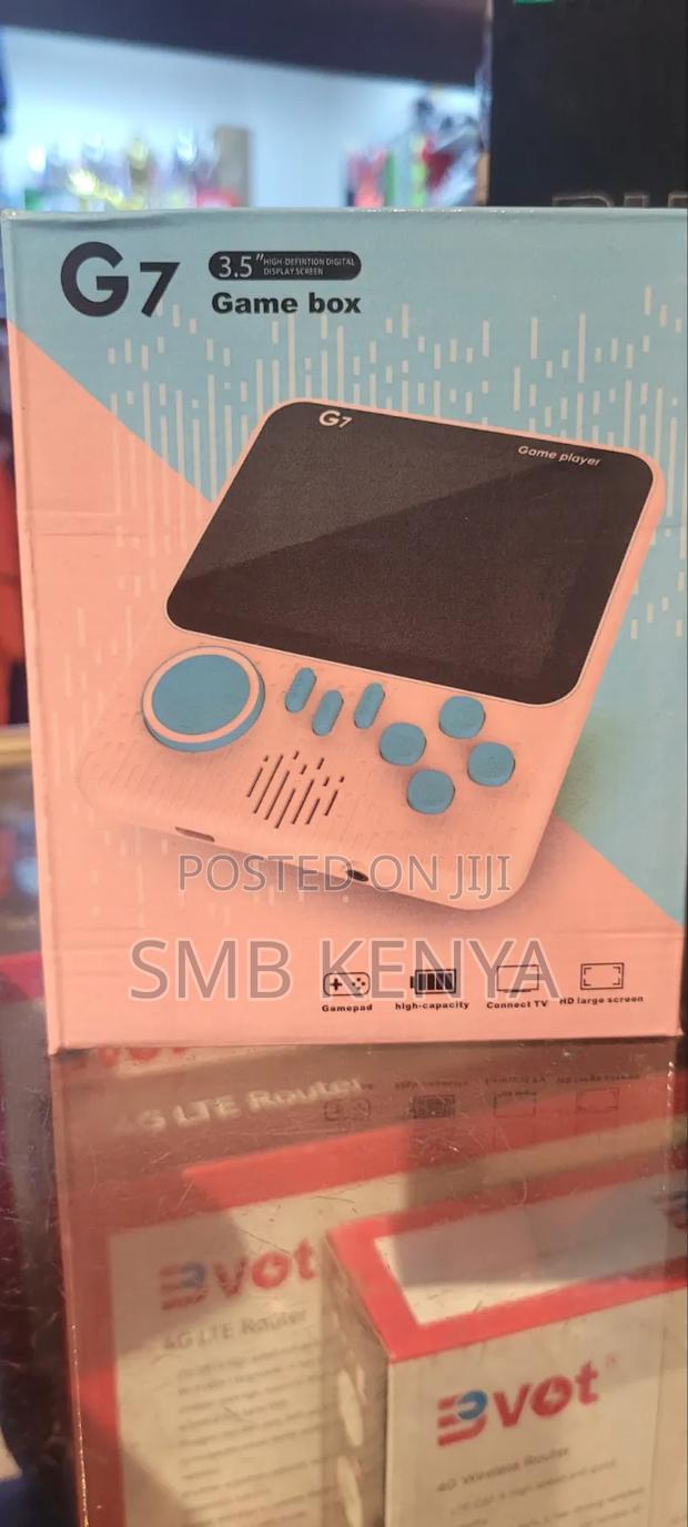 G7 Portable Classic Game Console With TV Output - thumbnail 2